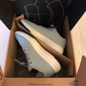Allbirds Women's Wool Runner Mizzles New in Box - size 8, lichen
